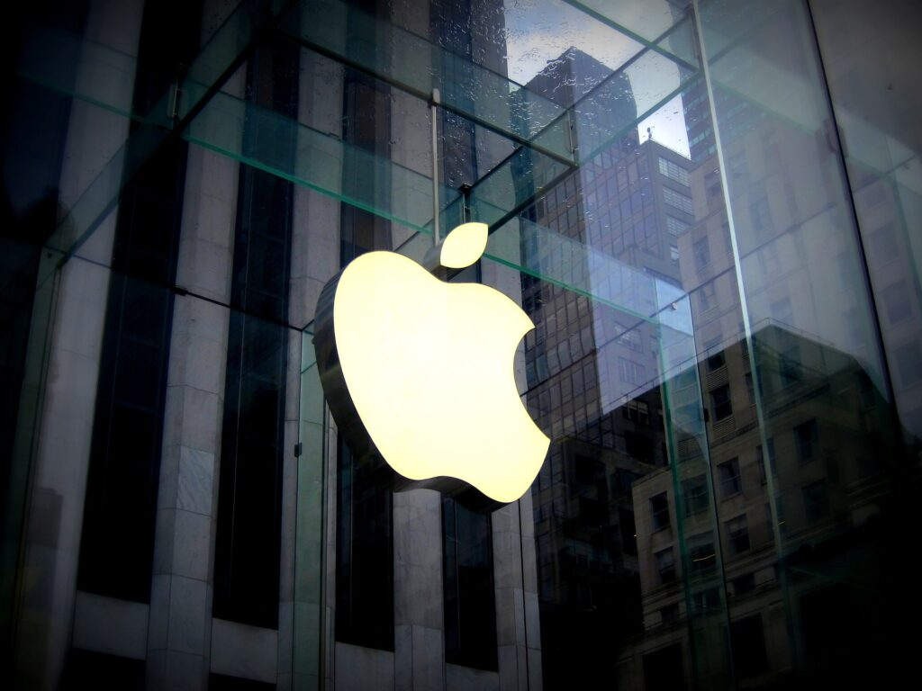 iPhone 14 1024x768 - Con l'iPhone 14, Apple si conferma leader del settore della tecnologia mobile